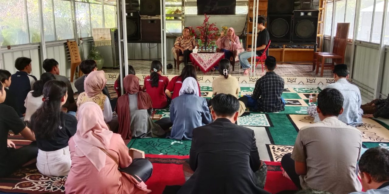 Edukasi untuk Kaum Muda Majalengka, Kampung Bhineka II Majalengka Membina Kader