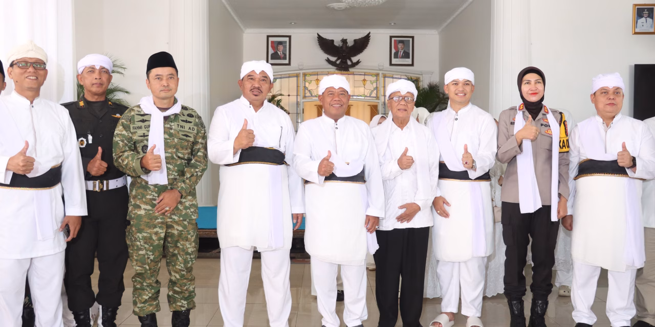 Kapolres Majalengka Hadiri Kirab dan Ziarah Makam Peringatan Hari Jadi Majalengka Ke-186 Tahun 2026